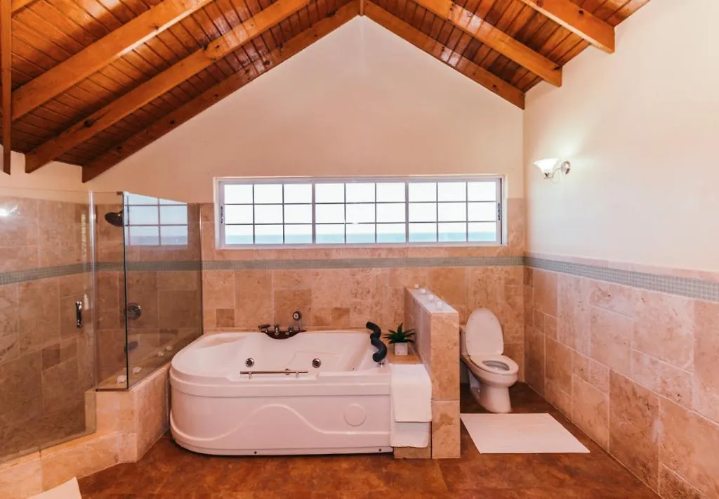 Paradise Villa Discovery Bay