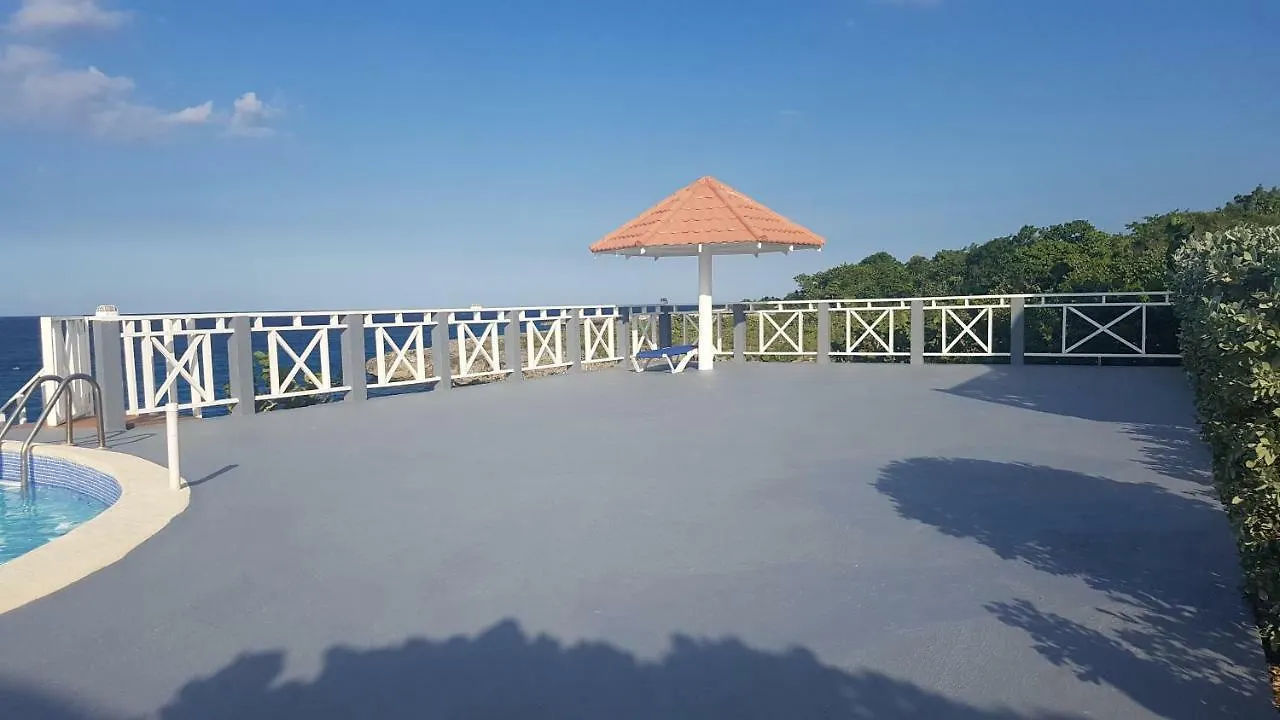 Paradise Villa Discovery Bay